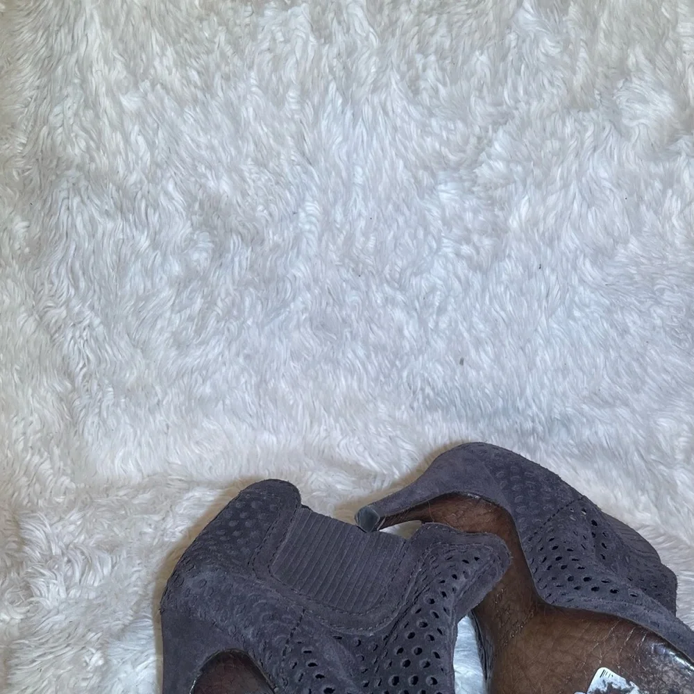Pedro Garcia stylish gray